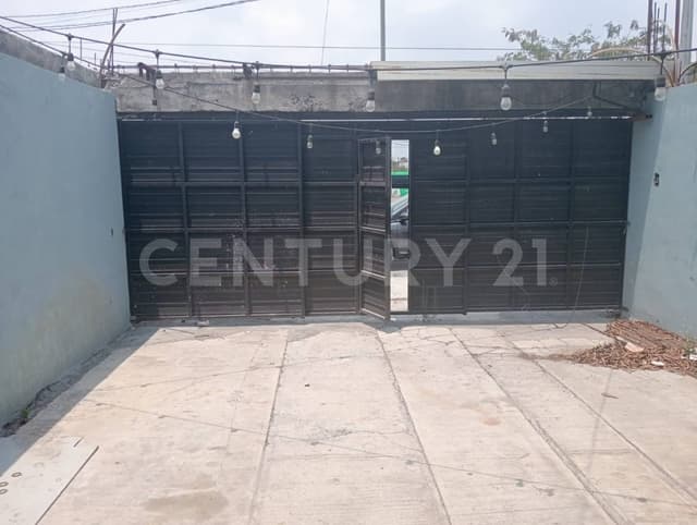 CASA EN VENTA EN ZONA SOLIDARIDAD, MTY, NL
