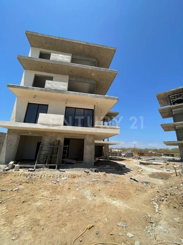 CONDOMINIO FRENTE AL MAR EN PREVENTA EL DELFÍN MAZATLÁN, SINALOA
