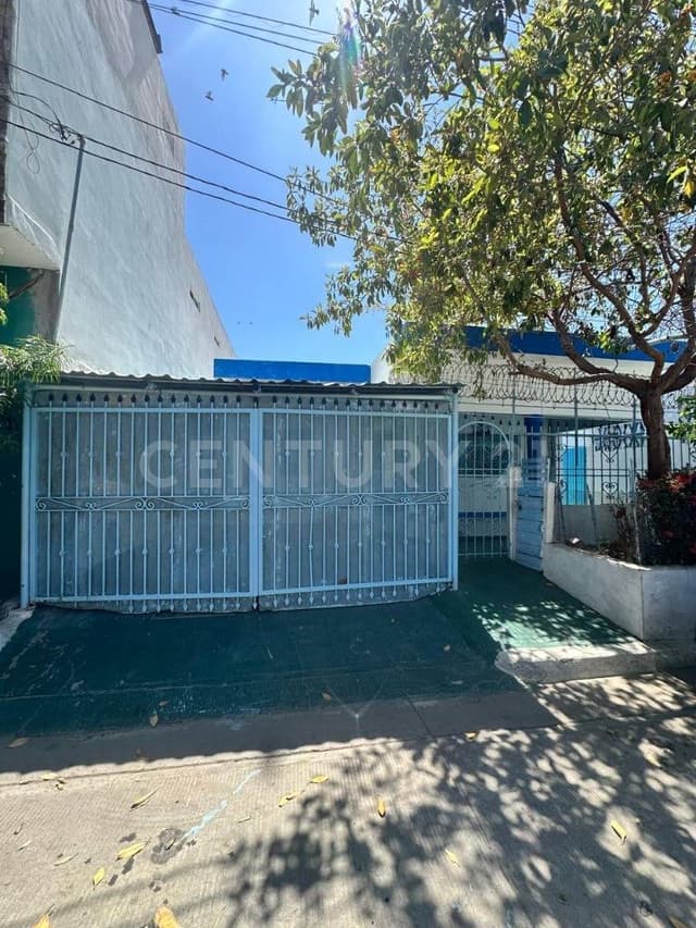 Casa a la venda en colonia Jesús García