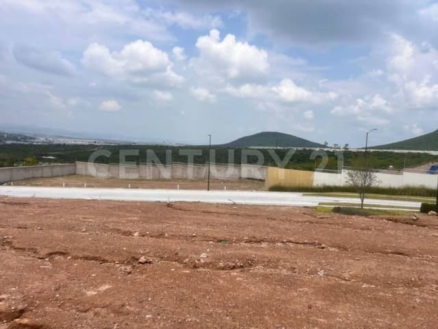 Terreno en Venta en Capital Sur Condominio Abu Dhabi