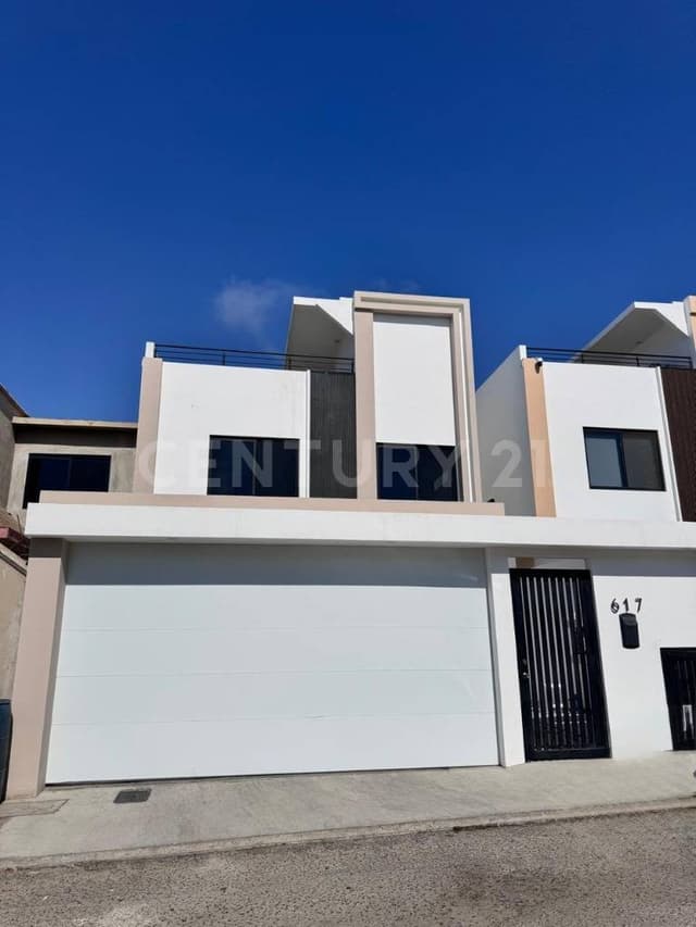 CASA EN RENTA EN LOMA DORADA ENSENADA B.C.