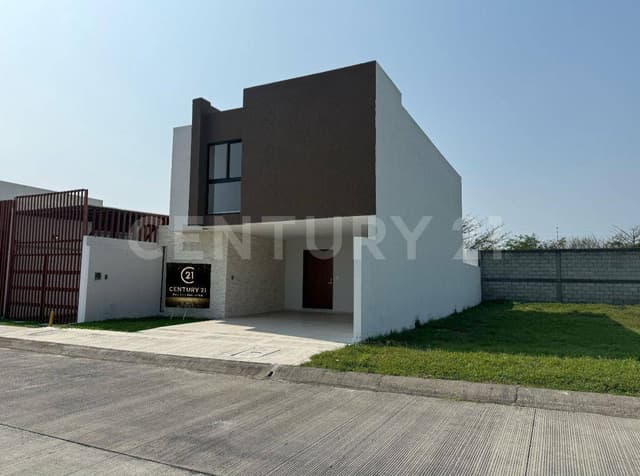 Casa nueva en venta Lomas del Dorado