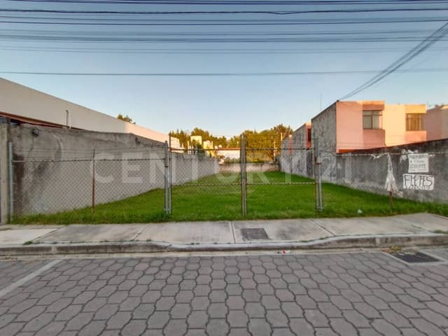 TERRENO EN VENTA 438 M2 EN LA RECTA A CHOLULA ZONA UDLAP - 438M2