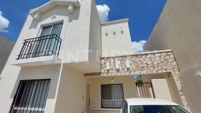 SE RENTA CASA EN MANANTIALES DEL VALLE RAMOS ARIZPE