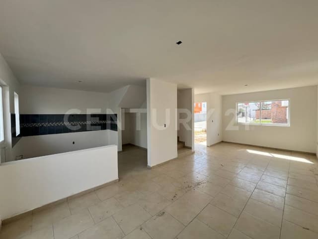 Casa en Bosques de San Juan con acceso a casa club, SJR, QRO