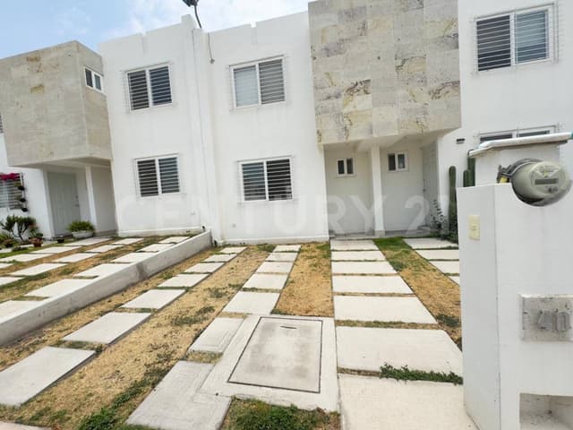 Casa en Venta en el Fraccionamiento Los Encinos, El Marqués, Querétaro.