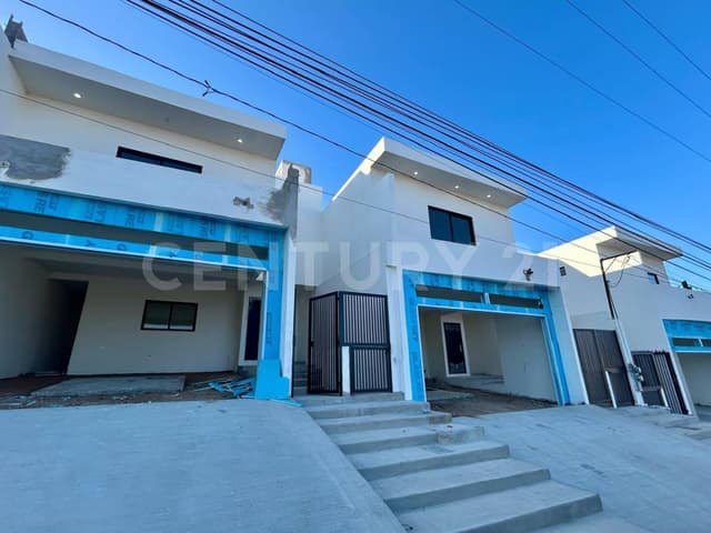 Casa nueva en Venta en Prolongación Azteca