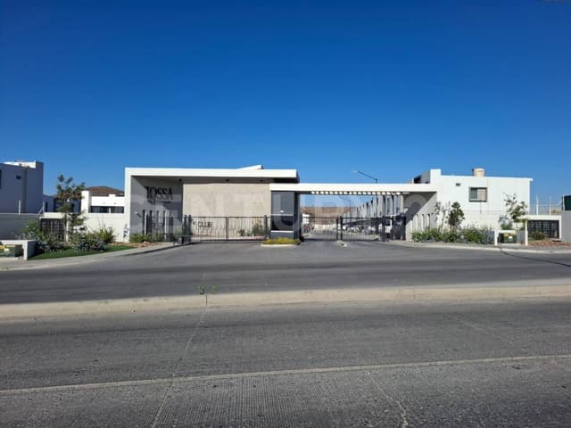 RENTA DE CASA EN TOSSA RESIDENCIAL