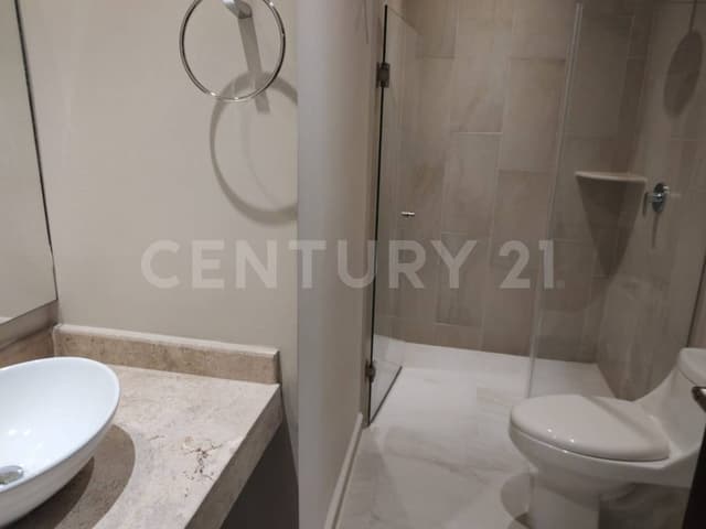 Venta de departamento en Playa el Carmen Q.Roo con acabado de lujo AGO1923