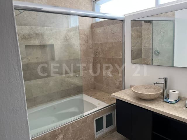 VENTA CASA 4 RECÁMARAS EN PARQUE YUCATÁN,LOMAS DE ANGELOPOLIS III (CASCATTA)