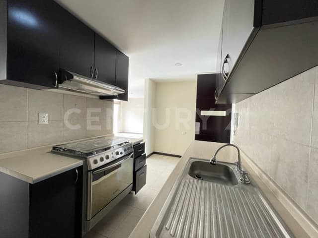 VENTA DE CASA PARQUE CASTELLANA, LOMAS DE ANGELOPOLIS II