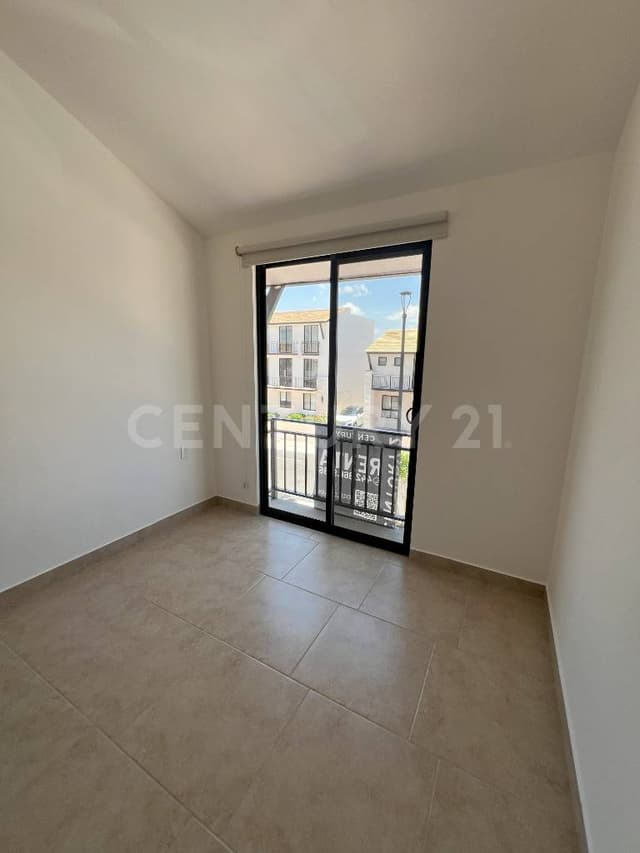 ESTRENA ESTA HERMOSA CASA EN RENTA EN EL REFUGIO!!