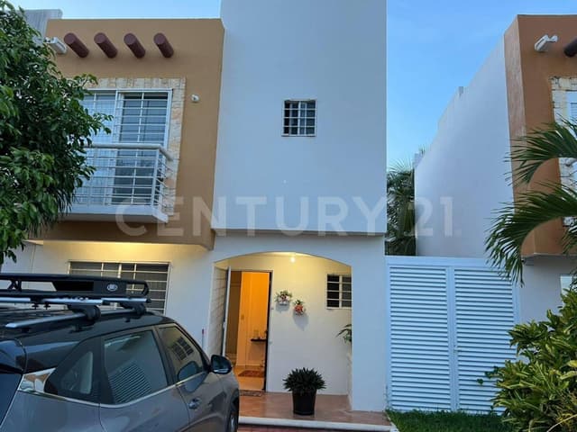 Se Renta Casa Amueblada en Cerrada Porto Foggia