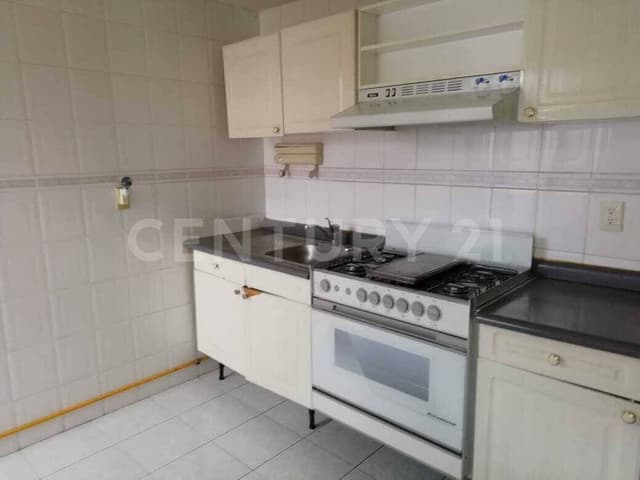 Casa en Col. Arcos del Alba, Cuautitlán Izcalli, Edo. de México