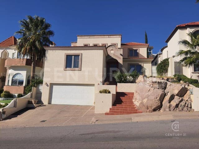 CASA EN VENTA EN RESIDENCIAL SAN FRANCISCO COUNTRY CLUB, CHIHUAHUA CHIH.