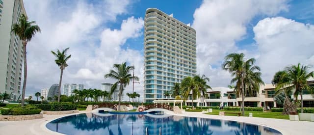 Departamento en Renta - Amueblado 3 recamaras - Nivel 12 Novo Puerto Cancún