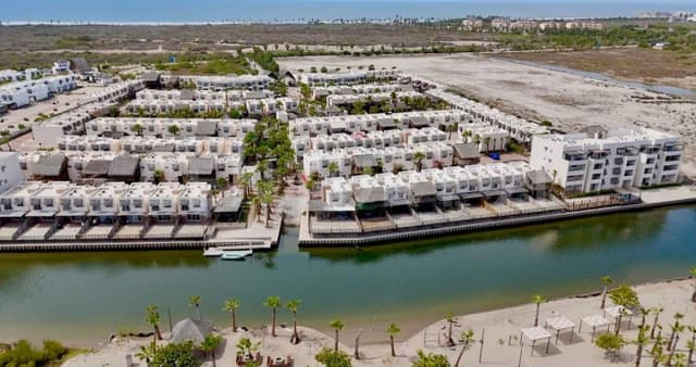 CASA EN VENTA EN PUNTA ESMERALDA GRAND