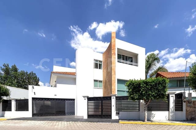 CASA EN VENTA JARDINES DE ZAVALETA, ZONA RECTA CHOLULA, PUEBLA
