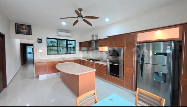 Casa en renta en San Ramón Norte 3 Recámaras + Piscina + Estudio