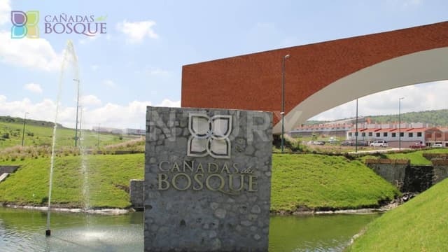 Terreno en venta en Cañadas del Bosque, Ciudad Tres Marías – Morelia