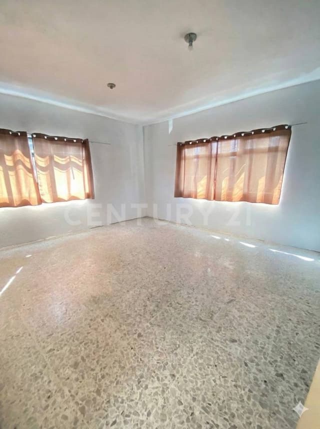 CASA EN VENTA, CENTRO, QUERETARO Av Pricipal muy comercial