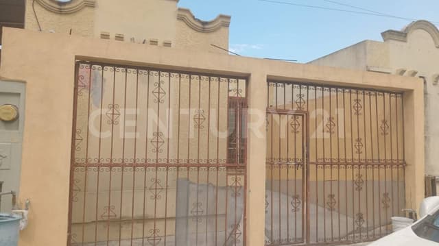 CASA EN VENTA EN HACIENDA LAS MARGARITAS 7MO SECTOR, APODACA