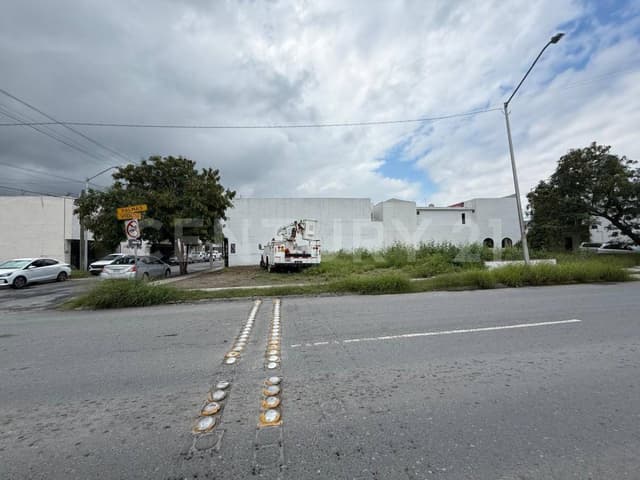 TERRENO EN RENTA | USO COMERCIAL | AV. LAS PALMAS | APODACA, NL