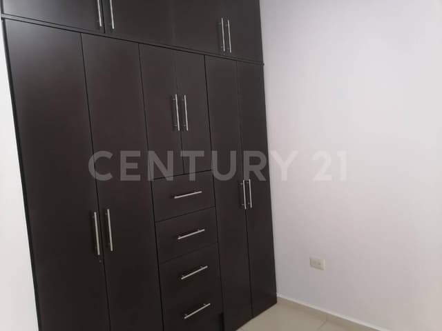 CASA EN RENTA EN COL. MADEIRA PRIVADA EN MONTERREY, N.L.