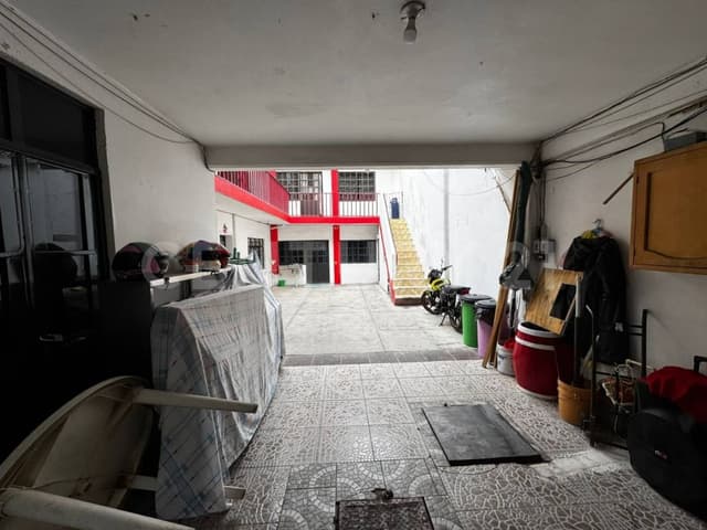 Inmueble con Departamentos y Local en Aurora 1 Nezahualcoyotl, Estado De México