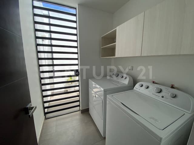 CASA EN VENTA EN PRIVADA NOVUM VALLE ALTO CULIACAN