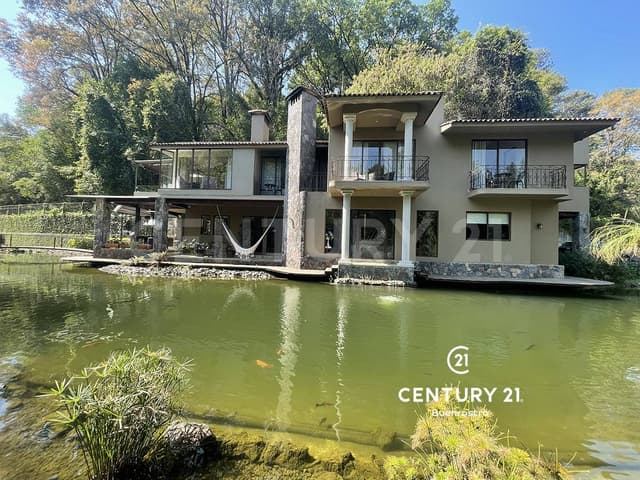 CASA EN RENTA CERRO COLORADO, VALLE DE BRAVO