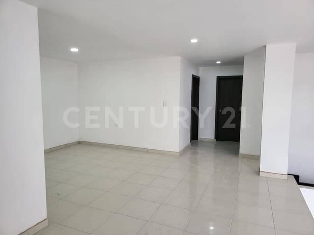 CASA EN VENTA FRACC. LAS FLORES C.P. 31513 EN CD. CUAUHTÉMOC, CHIHUAHUA.