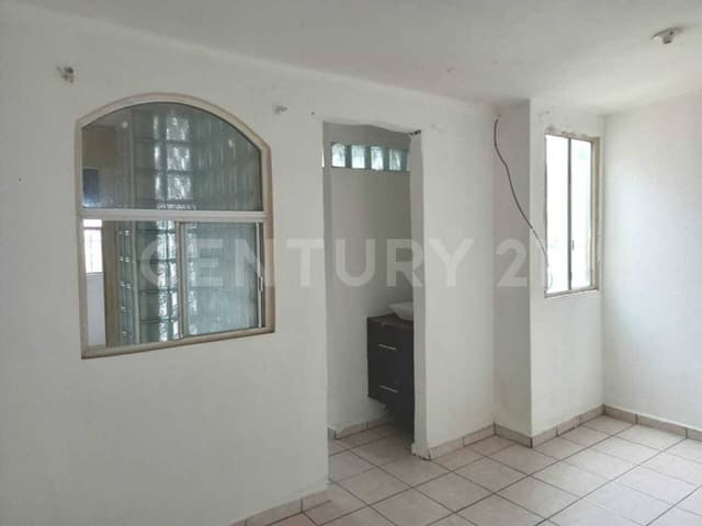 RCR-1295 CASA EN RENTA EN LOMAS VIRREYES