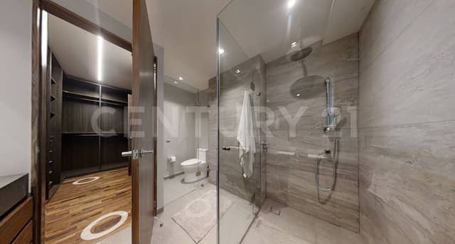 Gardenhouse Departamento con jardin en venta aun costado de Santa Fe, CDMX