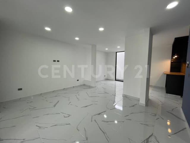 Casa Nueva en Venta en Lomas de Banthí, SJR, Querétaro.