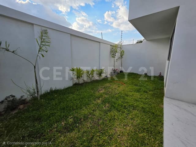 Casa en Venta Parque Rodas - Lomas de Angelopolis con 4 recámaras, roof, jardin