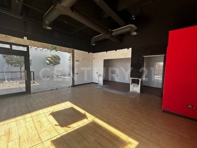 LOCAL COMERCIAL PLAZA SCALA, SAN FELIPE