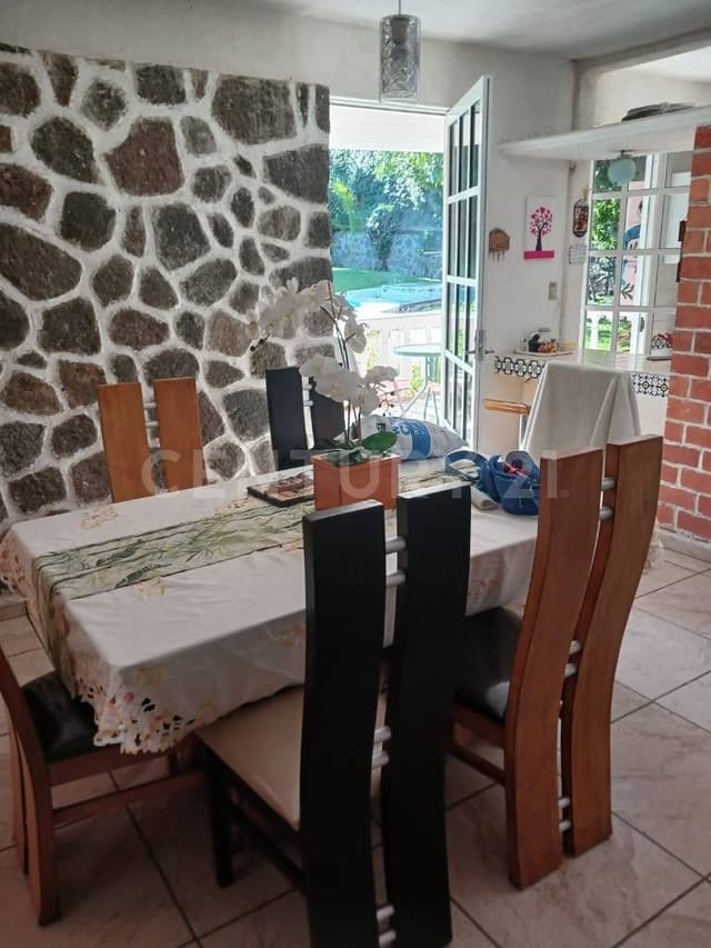 Venta casa con alberca en Temixco, Morelos
