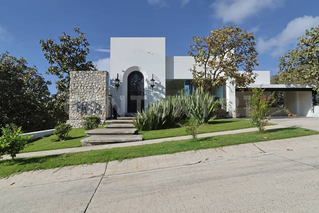 Casa en venta, Col. El Palomar, Tlajomulco de Zúñiga, Jal.