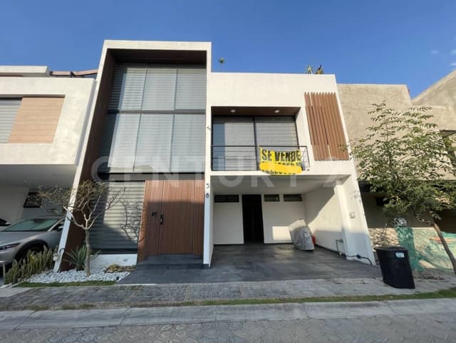 VENTA CASA 3 RECÁMARAS EN PARQUE VERACRUZ, LOMAS DE ANGELOPOLIS III