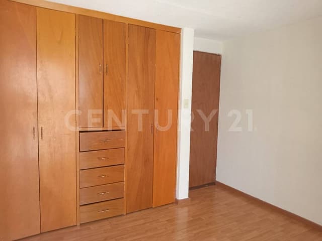 Depto. en renta, con Vigilancia las 24 hrs en Lomas Verdes