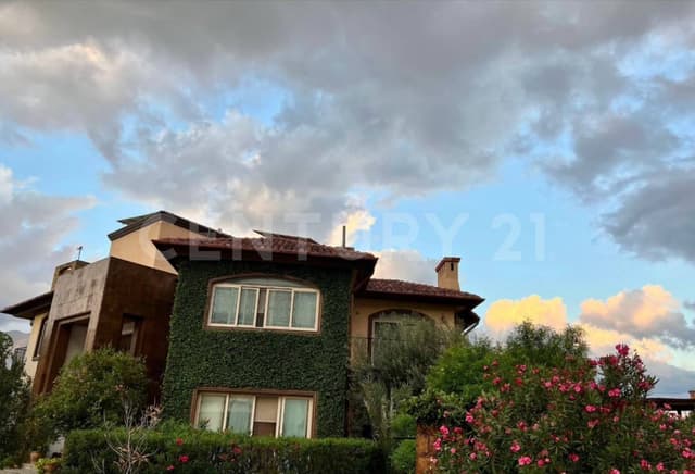 345597-CASA EN VENTA EN RESIDECIAL SIERRA ALTA , PRIMERA ETAPA SEC. VIRGENES