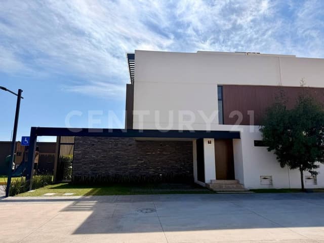 Casa en Condominio en Venta en Llano Grande, Metepec, Estado de México