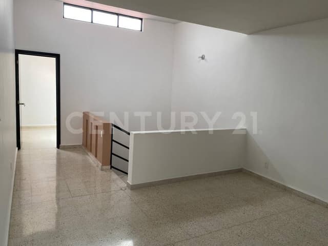 SE RENTA AMPLIA CASA EN LA COLONIA REFORMA, OAXACA