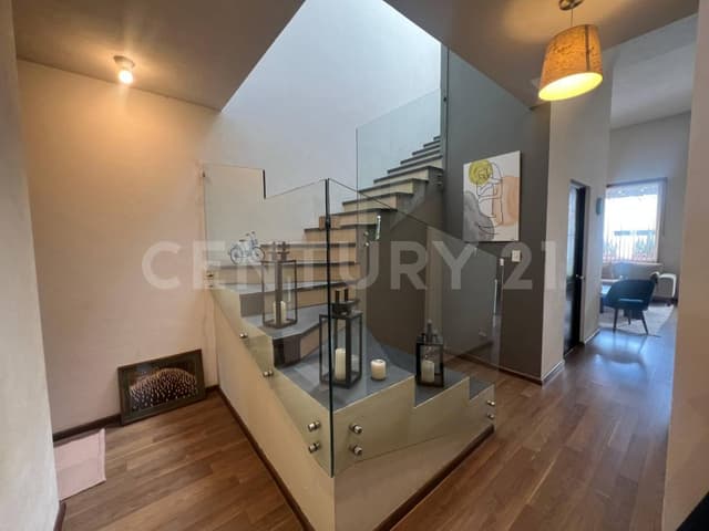 Renta de Casa Amueblada en Valle de Juriquilla