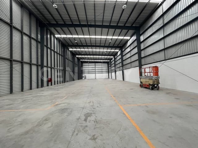 SE RENTA BODEGA 1,000 EN SALTILLO