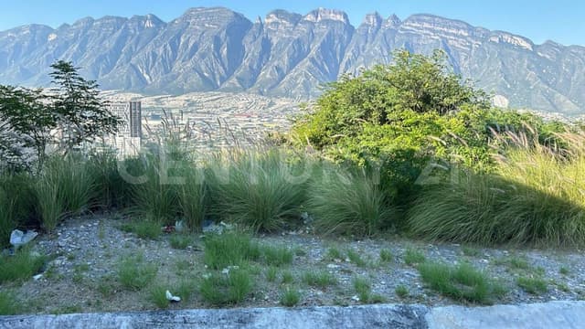 TERRENO EN VENTA EN LAS FINCAS 2, SANTA CATARINA, NUEVO LEON