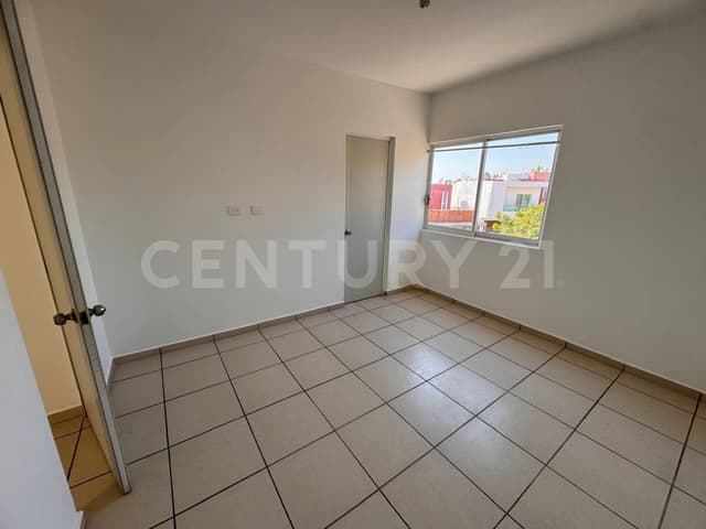 Casa en Renta en Privada Europea en Perisur