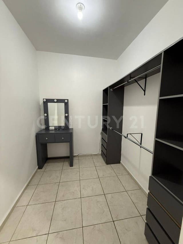 VENTA DE CASA EN CERRADAS DE MEXICO, SEC. INDEPENDENCIA GUADALUPE ,N.L.