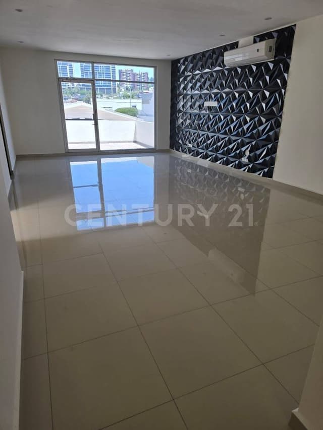 OFICINAS EN RENTA EN COL. DEL VALLE EN SAN PEDRO GARZA GARCIA